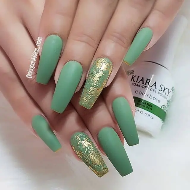 Matte Green with Gold Accent Design Nail