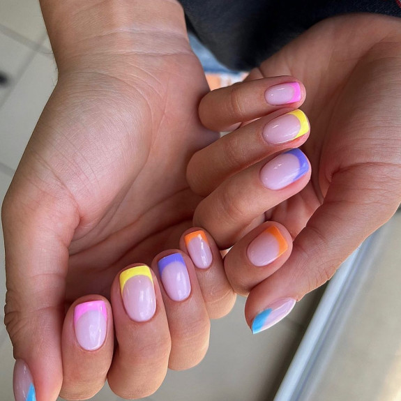 "https://thebestacrylicnails.com/45-bonitas-uñas-de-verano-que-se-adaptan-a-todos/"