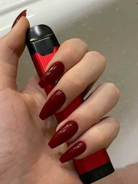 27 manicuras rojas glamorosas que te harán irresistible - 213