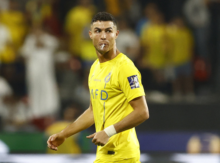 Ronaldo's attitude after being sent off - Photo: REUTERS