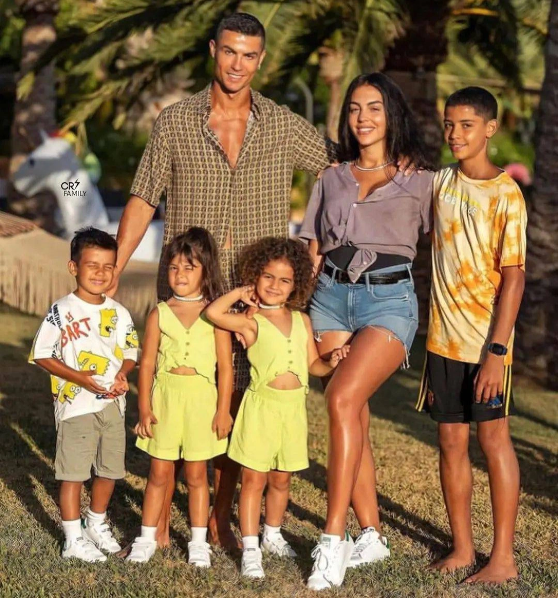 Cách Ronaldo nuôi dạy con cái khi gia đình không có gì ngoài điều kiện - 4