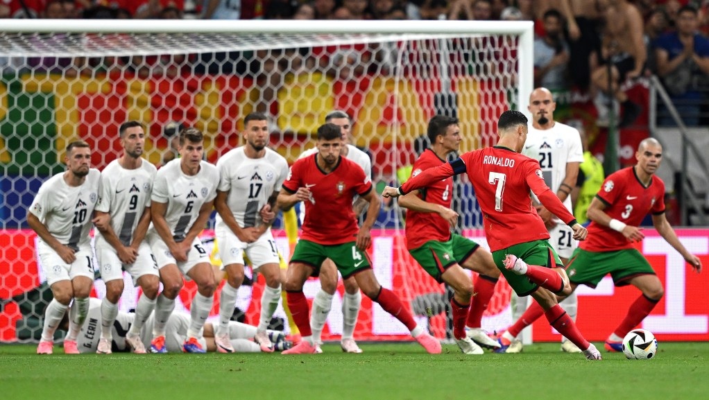 Nước mắt Ronaldo, nỗi khổ Bồ Đào Nha tại Euro 2024 - 4