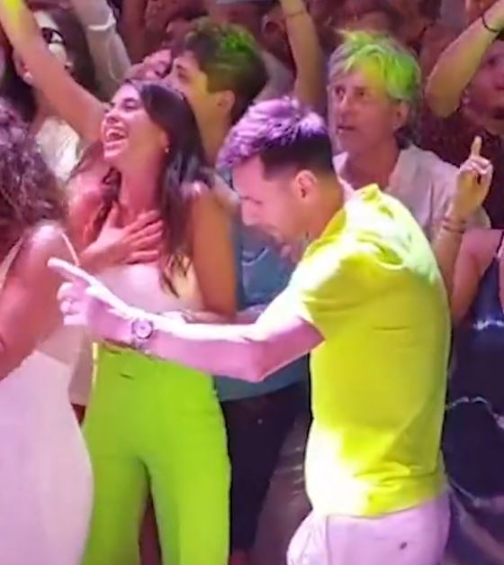 Lionel y Antonela Messi estaban de humor para festejar durante sus vacaciones en Argentina